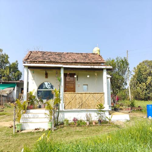 Amatya Homestay, Handia